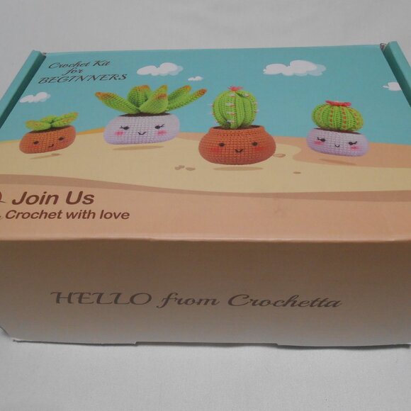 CROCHETTA WITH LOVE CROCHET KIT FOR BEGINNERS AGES 4+ CRAFTING BOYS & GIRLS NEW - Picture 4 of 9